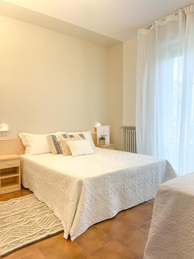 רימיני Americana Beach House מראה חיצוני תמונה